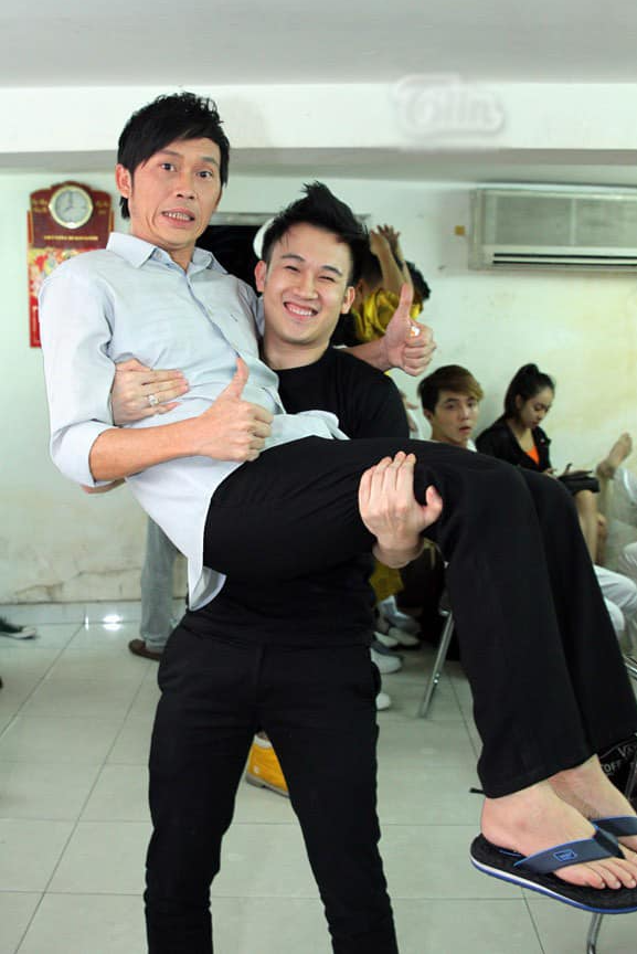 Em trai Nghệ sĩ Ưu tú Hoài Linh trình báo cánh sát