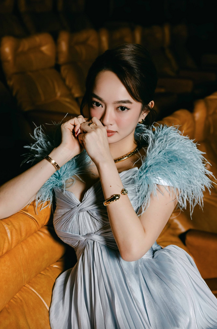 Mỹ nhân Việt trở thành giám khảo trẻ nhất Liên hoan phim Châu Á Đà Nẵng lần thứ IV