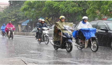 Dự báo thời tiết ngày 4/7: Mưa dông khắp cả nước, có nơi mưa to đến rất to
