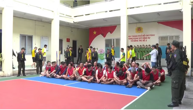 85 người trong 2 đường dây cá độ bóng đá liên tỉnh bị bắt