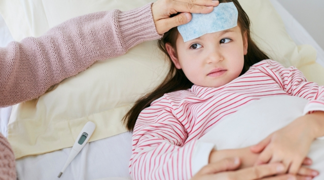 Sốt siêu vi ở trẻ mấy ngày là khỏi? cách hạ sốt hiệu quả