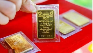 Giá vàng ngày 13/7: Trong nước và thế giới đảo chiều