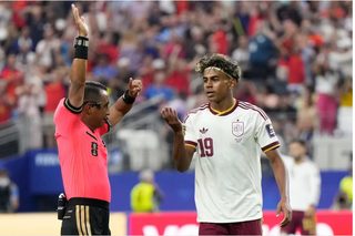 Tây Ban Nha hạ Pháp, vào chung kết World Cup sau 16 năm