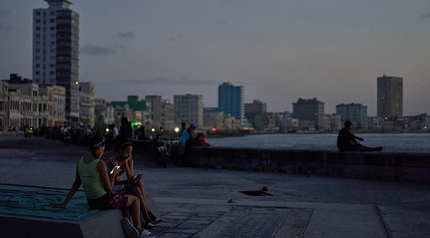 Lưới điện Cuba liên tiếp 