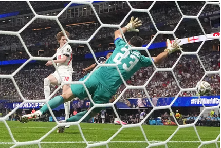 Ngược dòng điên rồ trước Anh, Argentina vào chung kết World Cup 2026