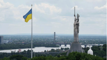 Động thái mới nhất của ông Zelensky khiến người Ukraine lo ngại để mất Kiev