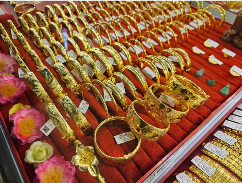 Giá vàng ngày 17/7: Đồng loạt giảm