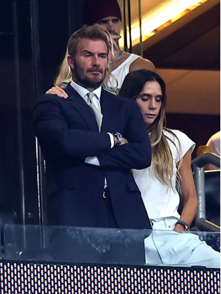 David Beckham được vợ an ủi sau thất bại của tuyển Anh