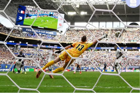Trận tranh hạng ba ‘điên rồ’ nhất lịch sử World Cup