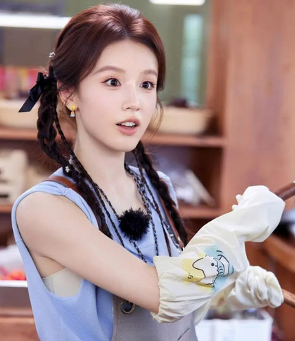 Hot girl đài Hồ Nam sụp đổ hình tượng sau show thực tế