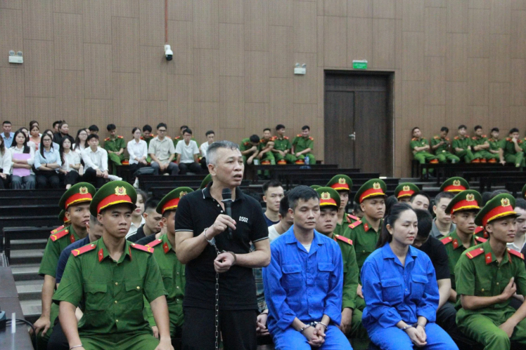 Quán karaoke được đánh giá “vừa có hát, có gái lạ, cả ma túy để chơi kín đáo”