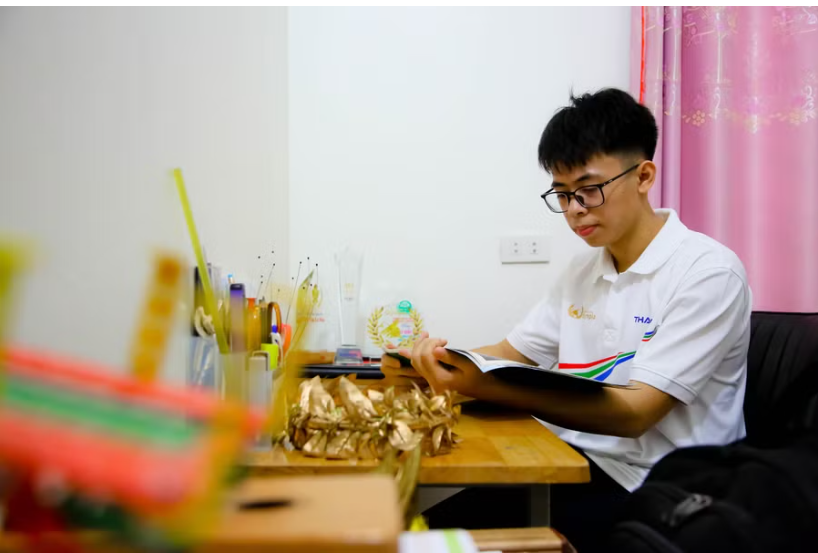 Từ cậu học trò miền núi đến chủ nhân Vòng nguyệt quế Olympia