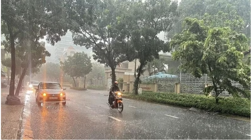 Dự báo thời tiết ngày 22/8: Bắc Bộ mưa dông, Trung Bộ nắng nóng