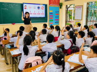 Thêm cơ hội để học sinh tiếp cận ngoại ngữ sớm và liên tục