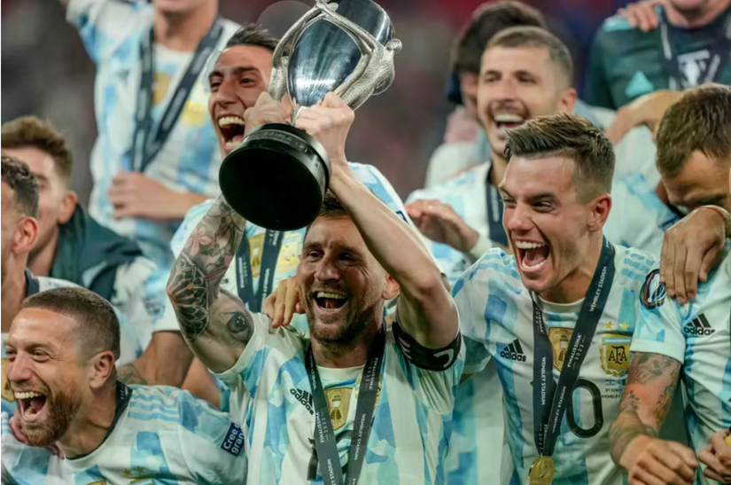 Messi chia tay tuyển Argentina
