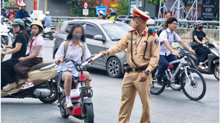 Siết chặt an toàn giao thông cho học sinh ngay từ đầu năm học mới