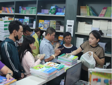 TPHCM chủ động bổ sung sách giáo khoa theo nhu cầu thực tế