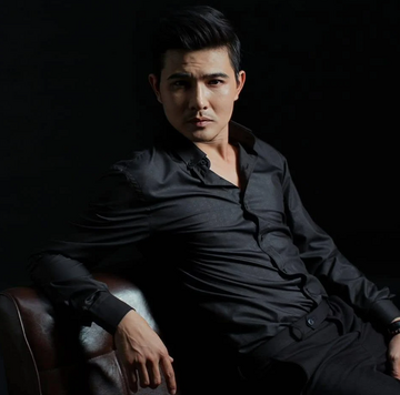 Diễn viên Quang Sự đồng loạt gặp 3 dự án phim lùi lịch, bất ngờ hưởng trọn niềm vui mới