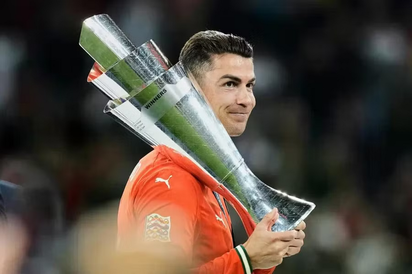 Ronaldo hé lộ hai mục tiêu trước khi giải nghệ