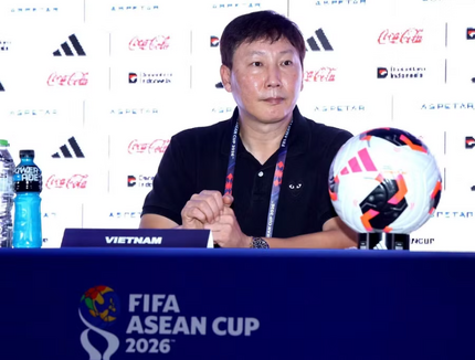 HLV Kim Sang-sik tiếc nuối