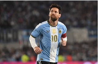 Cựu Chủ tịch Barca bất ngờ chỉ trích Messi