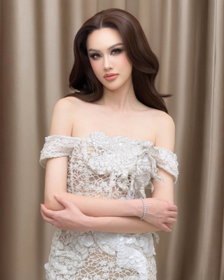 Á hậu Trịnh Mỹ Anh xin lỗi sau loạt tin nhắn 