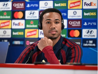 Sao Arsenal trải lòng về cú sút luân lưu đáng quên tại Champions League