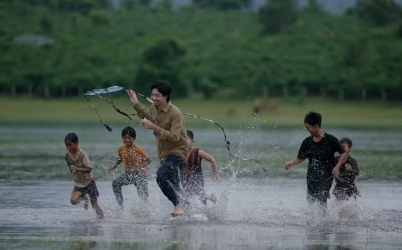 Đen kể chuyện trẻ em Tây Nguyên qua MV ‘Những em bé mặt trời’