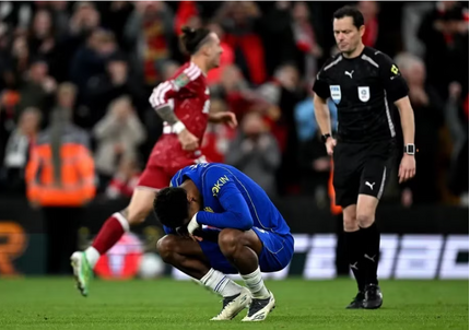 Liverpool lần thứ ba liên tiếp loại Chelsea ở Cup Liên đoàn