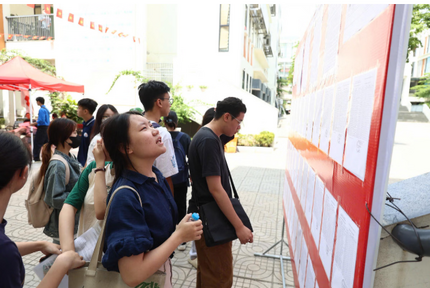 Bỏ điểm cộng IELTS: Công bằng nhưng không để thí sinh bị động