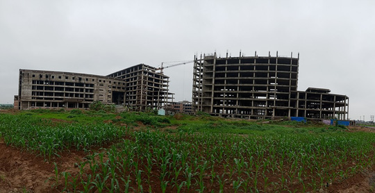 Cận cảnh hoang tàn dự án bệnh viện 700 giường đầu tư gần ngàn tỉ đồng - Ảnh 20.