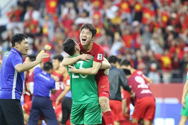 Đôi tuyển Việt Nam thắng Jordan: Fan nước ngoài cũng 'phát cuồng'