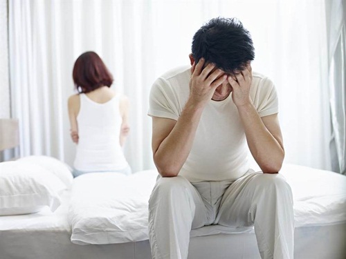 Quyết ly hôn chỉ sau 1 tháng cưới nhau vì thói quen kỳ dị của chồng khi ngủ