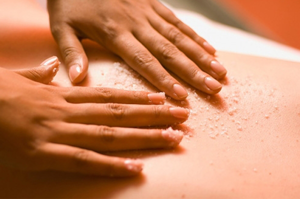 Có thể kết hợp với muối khi thực hiện theo hướng dẫn cách massage bụng