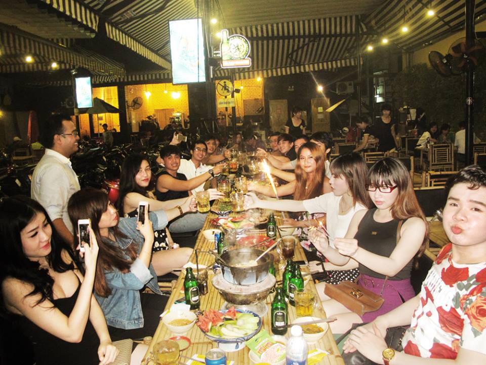 Những quán ăn nhậu Sài Gòn phải kể đến tụ điểm giới tẻ Leng Keng Zone