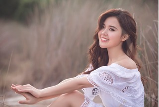Cùng điểm tên các hot girl nổi tiếng vừa xinh đẹp vừa tài năng của Việt Nam