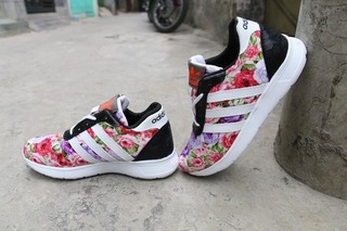 Những mẫu giày sneaker hoa tuyệt xinh khiến các nàng mê tít